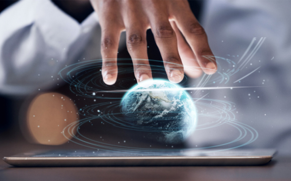 HOW 5G NETWORKS ARE SPURRING THE ONSET OF HOLOGRAPHIC COMMUNICATION