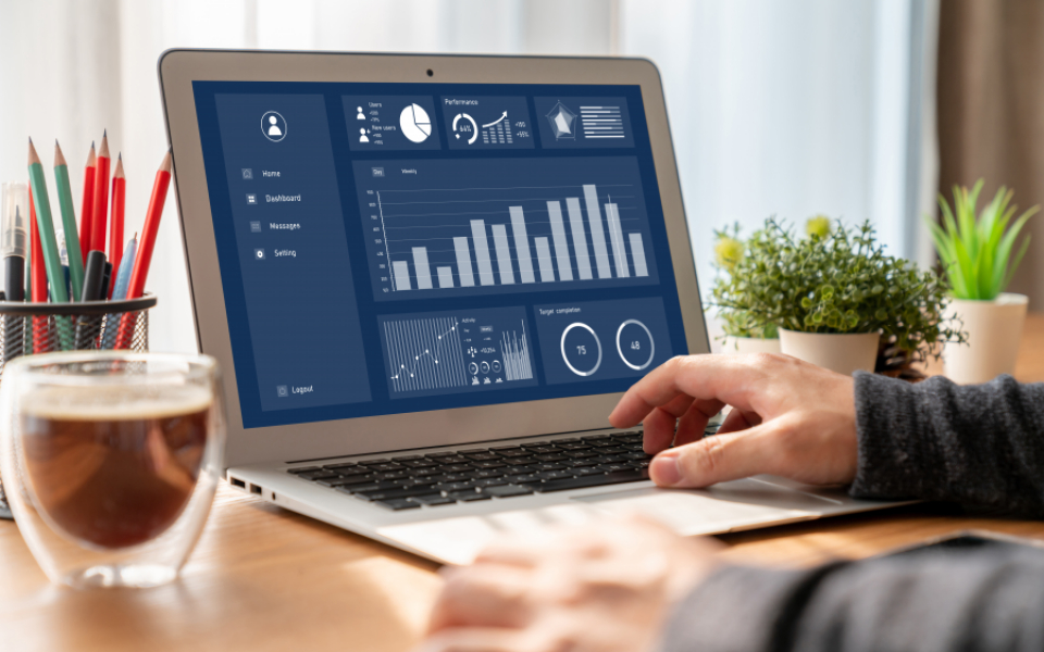 What is retail analytics? How to get the most out of it?
