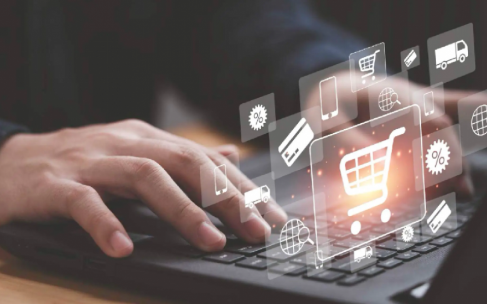 Custom vs. Template E-commerce Websites: Which is Right for Your Business?