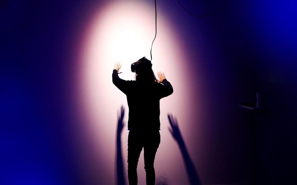 Unlocking a New Reality: Your Guide to Developing Metaverse Social Media Platform