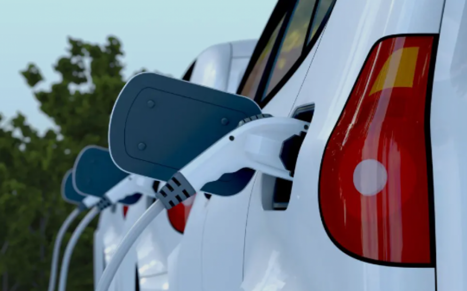 Unlocking success: 3 crucial factors energy management addresses for electric vehicle battery manufacturing