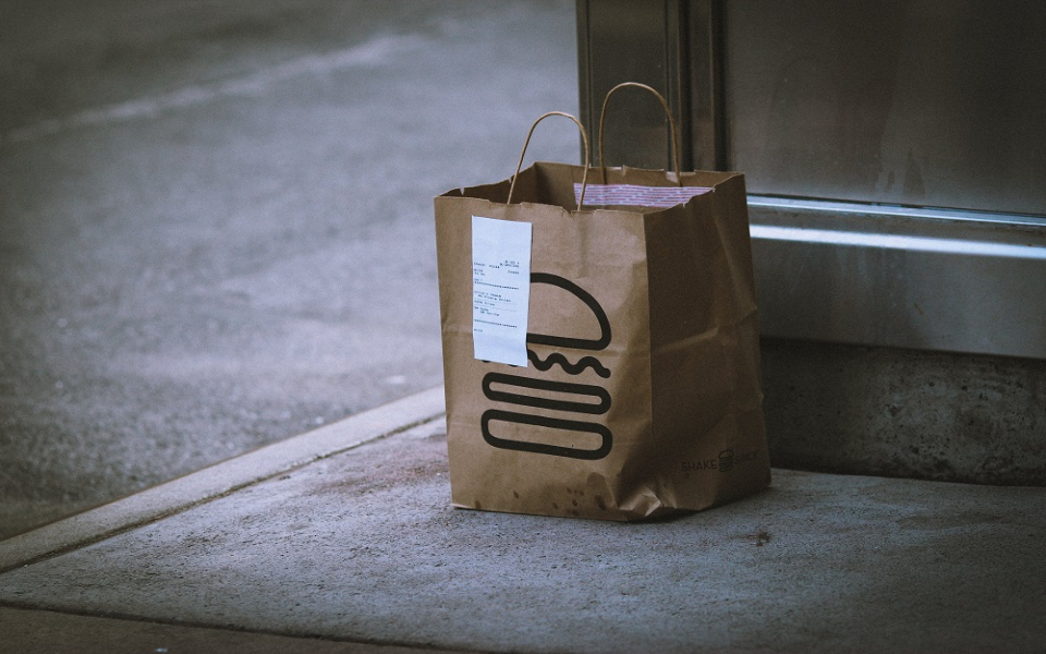 The Other Side of Convenience: Reducing Food Waste and Carbon Footprint for Food Delivery Services