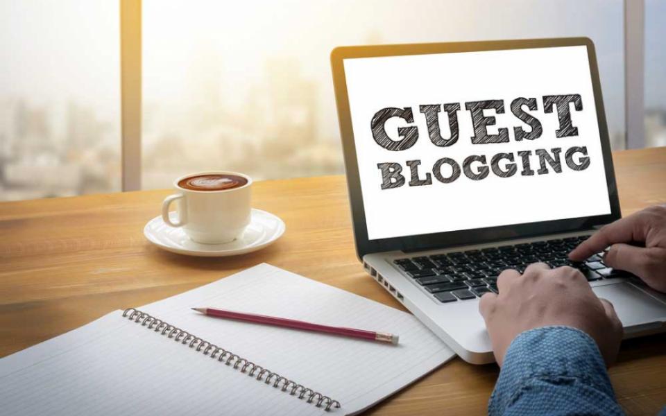 The Benefits of Guest Blogging for Personal and Professional Development – Trending in 2023